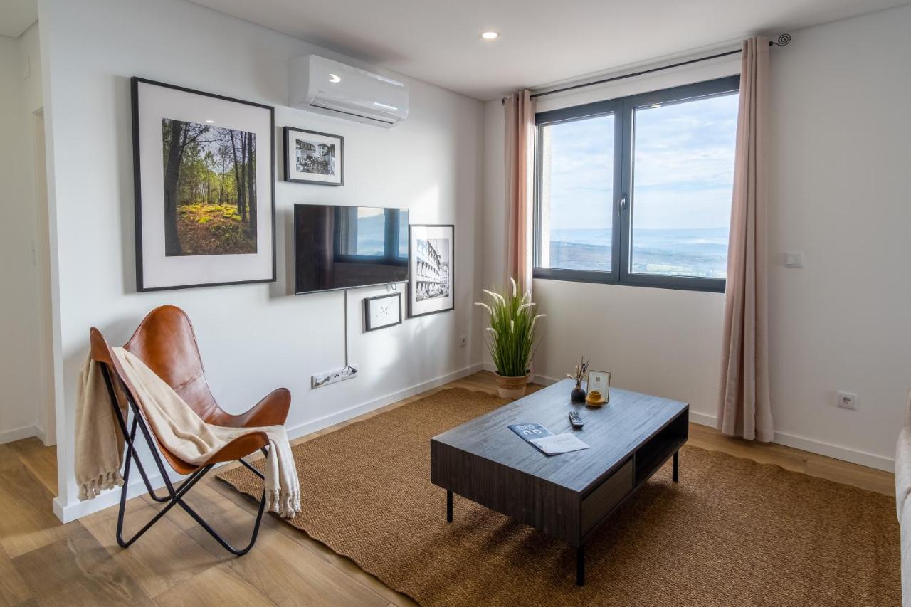 Apartamentos Do Mercado โกวิลา ภายนอก รูปภาพ