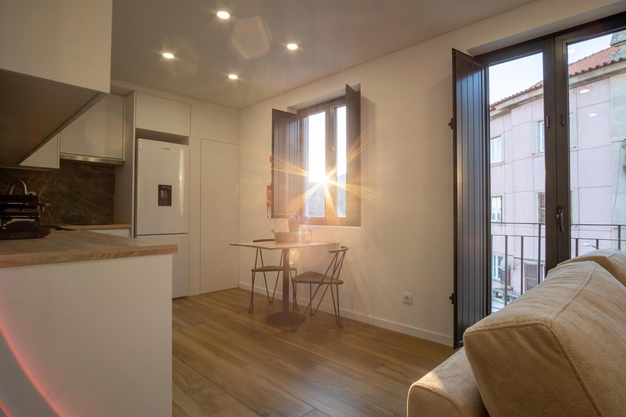 Apartamentos Do Mercado โกวิลา ภายนอก รูปภาพ